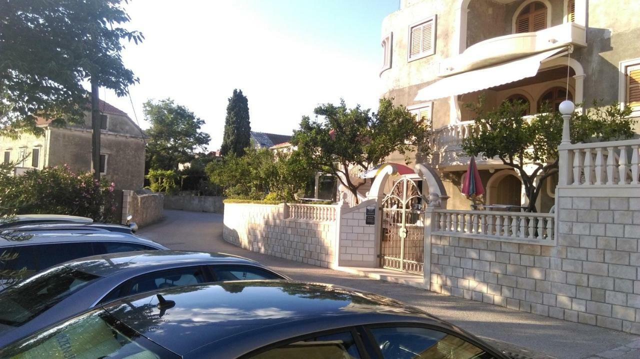 Guest House Marija Sumartin Luaran gambar